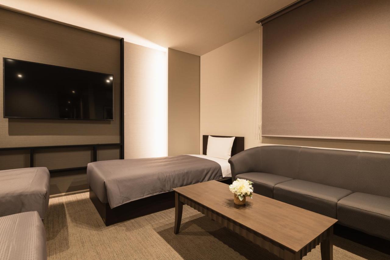 Grand Base Hakata Naraya Hotell Fukuoka  Exteriör bild