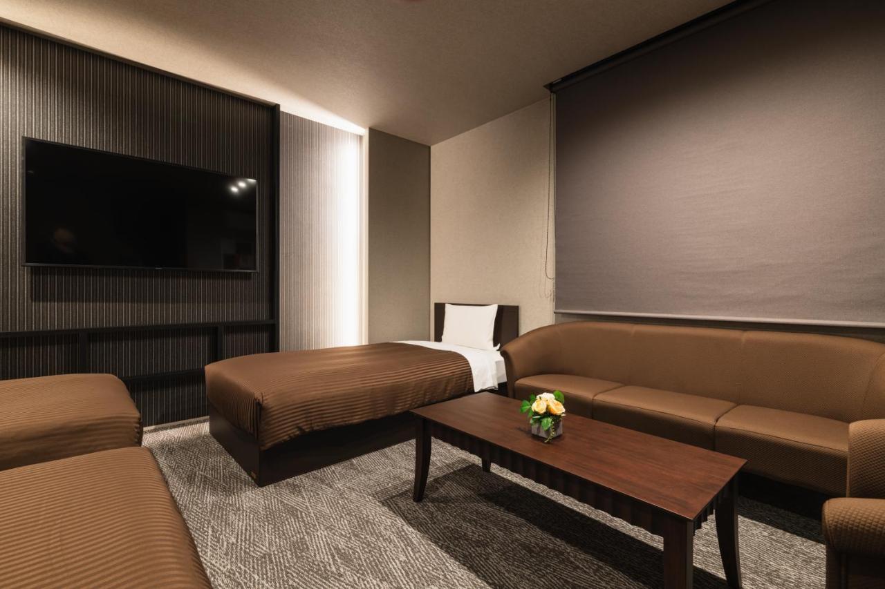 Grand Base Hakata Naraya Hotell Fukuoka  Exteriör bild