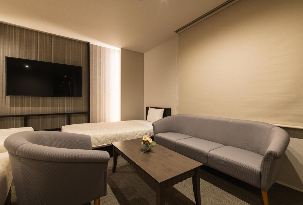 Grand Base Hakata Naraya Hotell Fukuoka  Exteriör bild